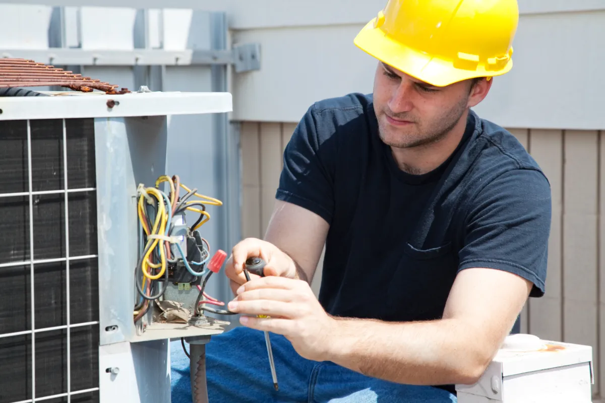 Professional Electrician. How Do I Market Myself as an Electrician